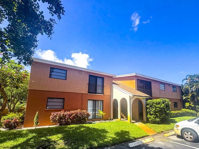 Villa Valencia Condo photo 3